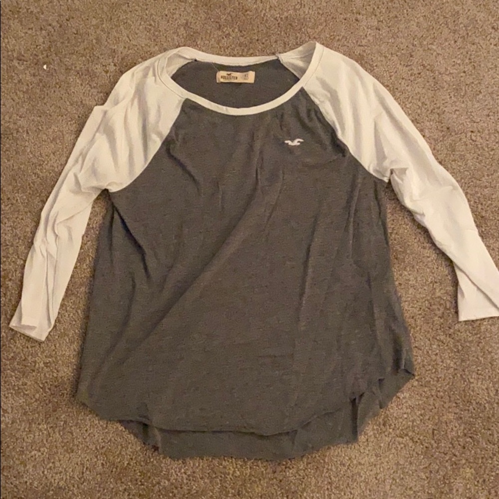 A hollister tee